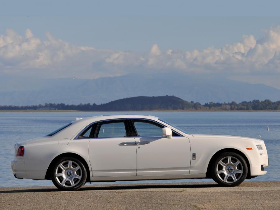  Rolls-Royce Ghost 2009 года  (US) (фото 4 из 17)